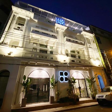 Hood Hostel Янгон Екстериор снимка