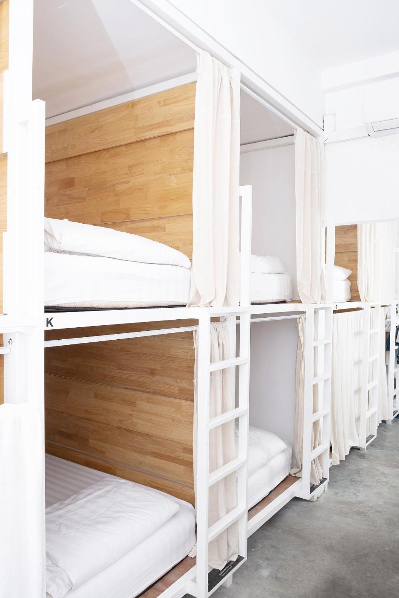 Hood Hostel Янгон Екстериор снимка