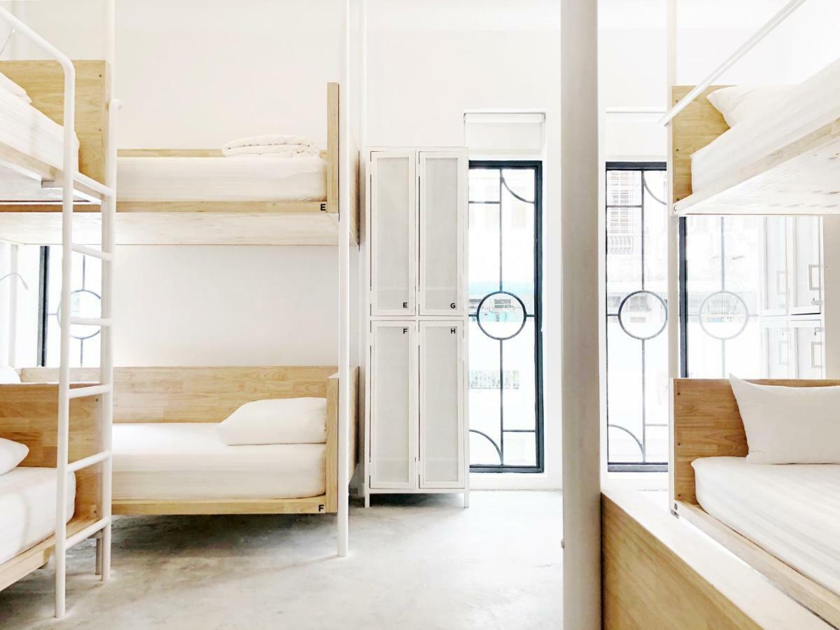 Hood Hostel Янгон Екстериор снимка