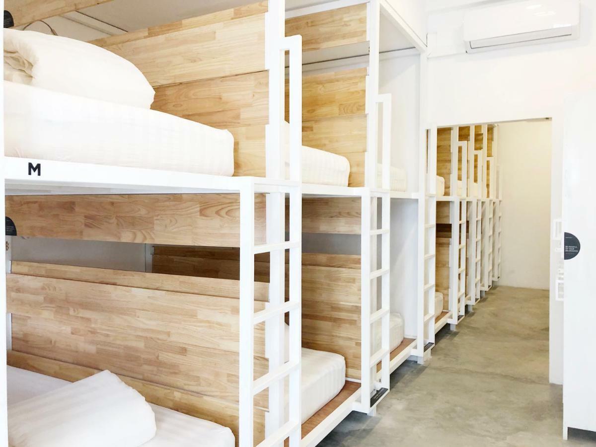 Hood Hostel Янгон Екстериор снимка